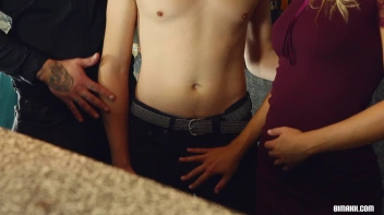 Bring The Bi To The Bar! Screencap 17 on sinx.preview.netperv.com