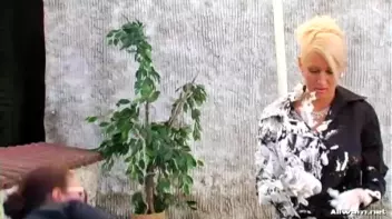 Shaving Cream Attack! Screencap 16 on sinx.preview.netperv.com