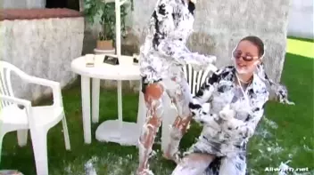 Shaving Cream Attack! Screencap 38 on sinx.preview.netperv.com