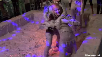Bloused Babes In Badass Battle Screencap 23 on sinx.preview.netperv.com
