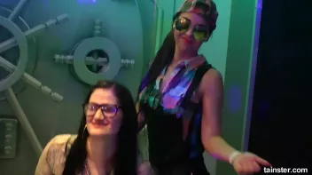 COCKS 'N' CLITS Construction Company Part 5 - Cam 3 Screencap 66 on sinx.preview.netperv.com