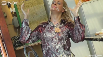 Cute blonde gets messy with pies Screencap 33 on sinx.preview.netperv.com