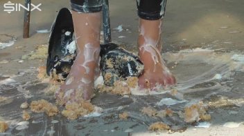Cute blonde gets messy with pies Screencap 40 on sinx.preview.netperv.com