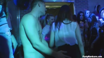 Party Hardcore Gone Crazy Vol. 35 Part 2 - Cam 2 Screencap 5 on sinx.preview.netperv.com
