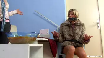 Fur Coats and Eggs Just Don't Mix... Screencap 23 on sinx.preview.netperv.com