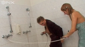 Gorgeous Babes Get Wet In Water Fight Screencap 20 on sinx.preview.netperv.com