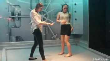 Wet girls turn me on Screencap 11 on sinx.preview.netperv.com