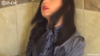 Horny Babe's Wet Cool Down Screencap 14 on sinx.preview.netperv.com