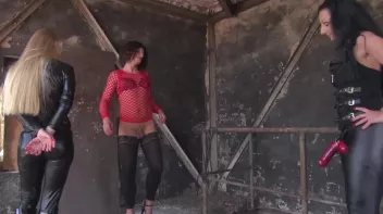 TV Schlampe wird von 2 Herrinen hart durchgenommen Screencap 3 on sinx.preview.netperv.com