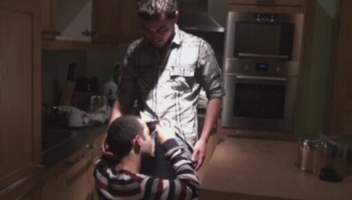 Latest deal - latino twink used by JUlien WELMAN in the kitchen