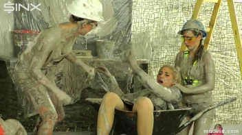 Blonde boss girl gets covered in gooey plaster Screencap 29 on sinx.preview.netperv.com