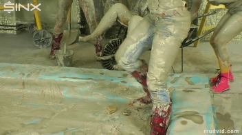 Blonde boss girl gets covered in gooey plaster Screencap 40 on sinx.preview.netperv.com