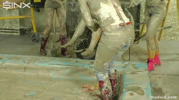 Blonde boss girl gets covered in gooey plaster Screencap 41 on sinx.preview.netperv.com