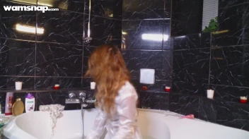 Sexy Solo Wetlook Show In White Screencap 59 on sinx.preview.netperv.com