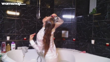 Sexy Solo Wetlook Show In White Screencap 74 on sinx.preview.netperv.com