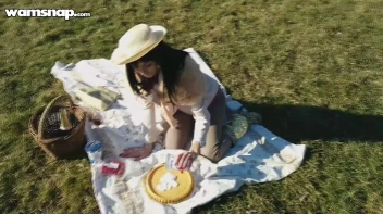 Fur Freak Makes A Mess Of Herself In Public Screencap 15 on sinx.preview.netperv.com