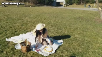 Fur Freak Makes A Mess Of Herself In Public Screencap 18 on sinx.preview.netperv.com