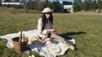 Fur Freak Makes A Mess Of Herself In Public Screencap 32 on sinx.preview.netperv.com