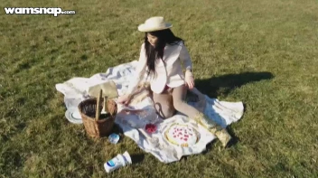 Fur Freak Makes A Mess Of Herself In Public Screencap 34 on sinx.preview.netperv.com