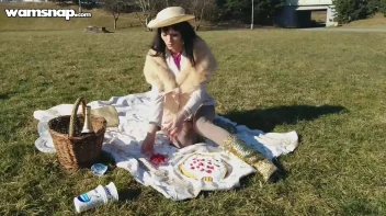 Fur Freak Makes A Mess Of Herself In Public Screencap 36 on sinx.preview.netperv.com