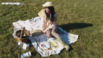 Fur Freak Makes A Mess Of Herself In Public Screencap 40 on sinx.preview.netperv.com