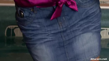 This Tub Is Fit For a Queen! Screencap 17 on sinx.preview.netperv.com