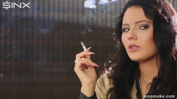 Smoking Hot Seductress Screencap 26 on sinx.preview.netperv.com