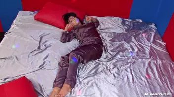 Cream Showers Screencap 8 on sinx.preview.netperv.com