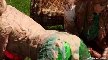 Sloppy Snack Attack Screencap 51 on sinx.preview.netperv.com