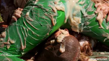 Sloppy Snack Attack Screencap 54 on sinx.preview.netperv.com