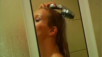 Steamy Wetlook Shower Screencap 67 on sinx.preview.netperv.com