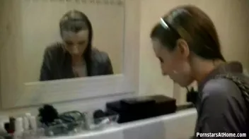 Get Cozy With Morgan In The Tub Screencap 72 on sinx.preview.netperv.com