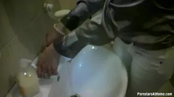 Get Cozy With Morgan In The Tub Screencap 8 on sinx.preview.netperv.com