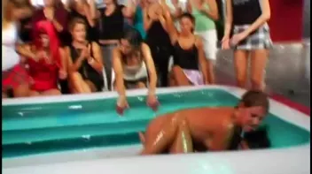 Trying To Maintain Their Composure In The Oil Screencap 103 on sinx.preview.netperv.com