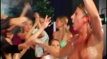 Trying To Maintain Their Composure In The Oil Screencap 120 on sinx.preview.netperv.com