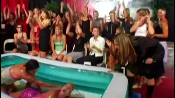 Trying To Maintain Their Composure In The Oil Screencap 26 on sinx.preview.netperv.com