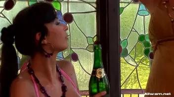 Who Needs Champagne Glasses, Anyway? Screencap 67 on sinx.preview.netperv.com