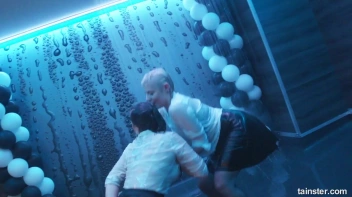 Wet And Working It!  Cuties Shake It Up! Screencap 17 on sinx.preview.netperv.com