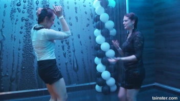 Wet And Working It!  Cuties Shake It Up! Screencap 21 on sinx.preview.netperv.com