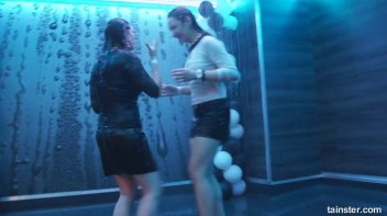 Wet And Working It!  Cuties Shake It Up! Screencap 35 on sinx.preview.netperv.com