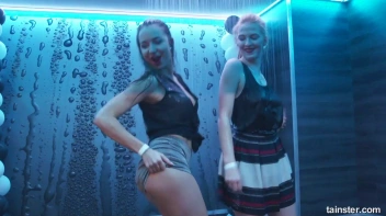 Wet And Working It!  Cuties Shake It Up! Screencap 41 on sinx.preview.netperv.com