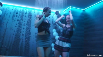 Wet And Working It!  Cuties Shake It Up! Screencap 47 on sinx.preview.netperv.com