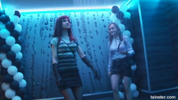 Wet And Working It!  Cuties Shake It Up! Screencap 73 on sinx.preview.netperv.com