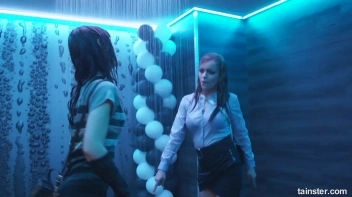 Wet And Working It!  Cuties Shake It Up! Screencap 82 on sinx.preview.netperv.com