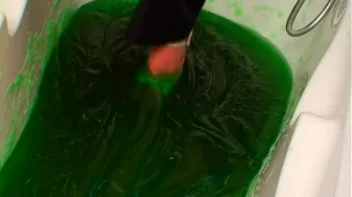 She Loves To Get Messy Any Way She Can Screencap 14 on sinx.preview.netperv.com