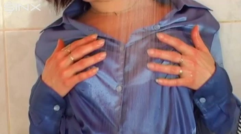 Lesbians Sinful After Work Shower Screencap 54 on sinx.preview.netperv.com