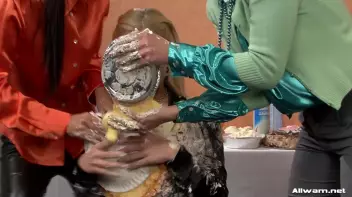 When Birthdays Turn Messy Screencap 16 on sinx.preview.netperv.com