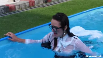 The Messed Up Fashion Shoot Screencap 40 on sinx.preview.netperv.com