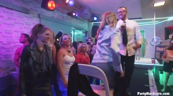 Party Hardcore Gone Crazy Vol. 29 Part 4 - Cam 1 Screencap 7 on sinx.preview.netperv.com