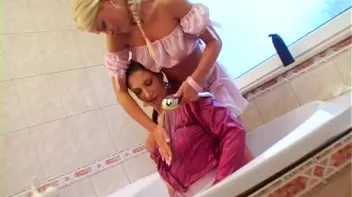 Rubbin' In The Tub Screencap 37 on sinx.preview.netperv.com